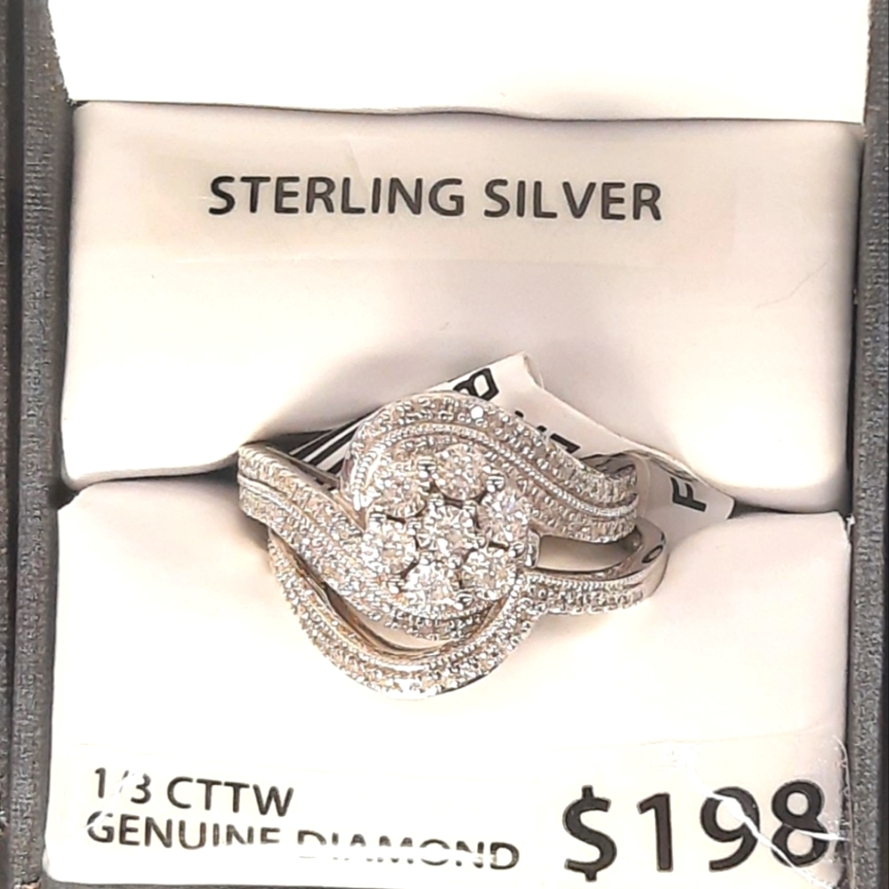 Sterling Silver Wedding Ring..Sz 7